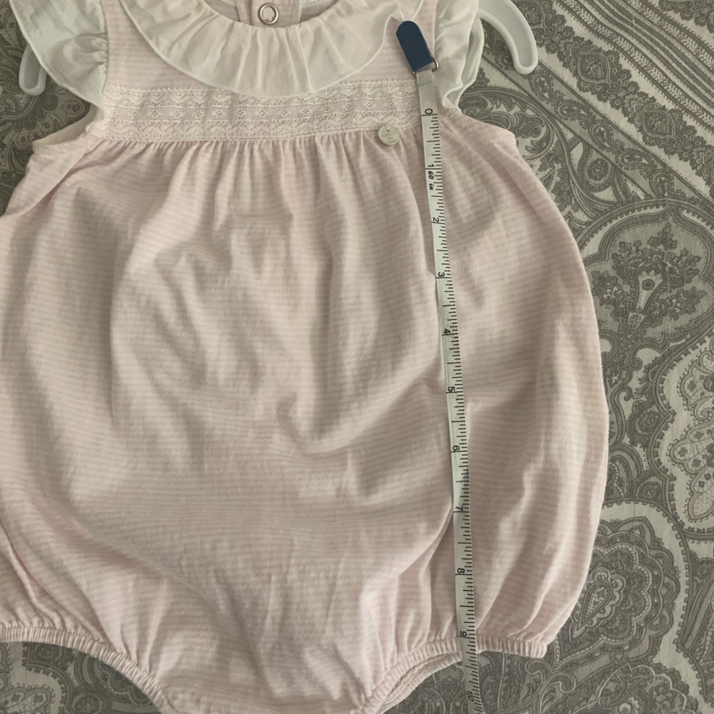 Purete du Bebe baby romper & socks. Size 6 M - Picture 10 of 12
